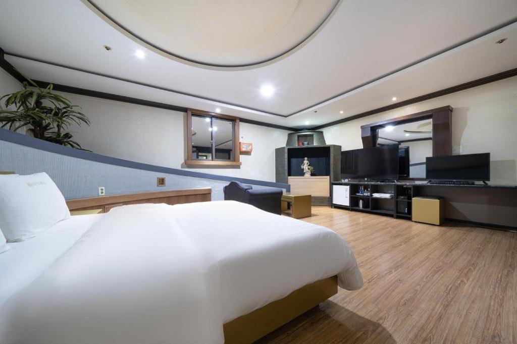 Hotel Head-One Uijeongbu Ngoại thất bức ảnh