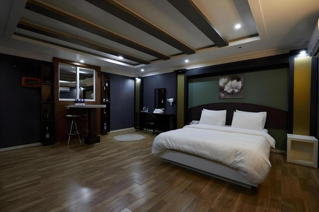 Hotel Head-One Uijeongbu Ngoại thất bức ảnh